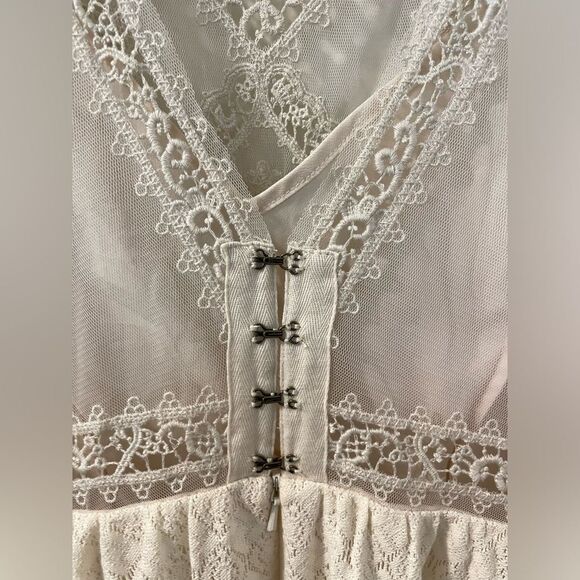 Rare Free People Victoria Bohemian Lace Cream Sheer Back Mini Dress Size 10 - Picture 5 of 12